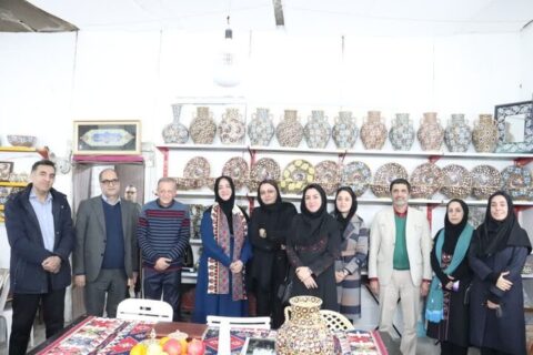 تاکید بر راهبرد «تولید تا فروش» برای رونق صنایع دستی