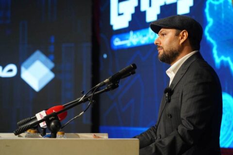 دستورالعمل بانک مرکزی با رویکرد سلبی صرافی‌ها را با چالش روبه‌رو می‌کند/هشدار نسبت به بلوکه‌کردن ۴۰۰ میلیارد سرمایه اولیه صرافی‌ها در موسسات اعتباری/ دستورالعمل کارگزاران رمزپول تا رفع ابهامات تعلیق شود