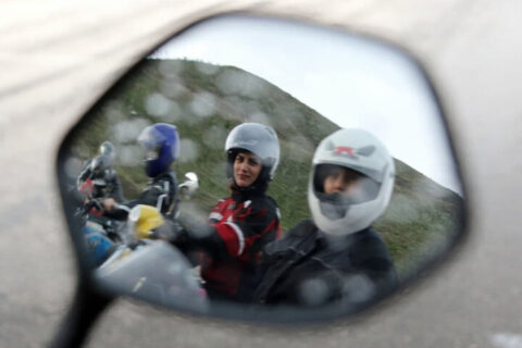 دولت فراجا را مکلف به آموزش موتورسیکلت‌سواری بانوان کرد