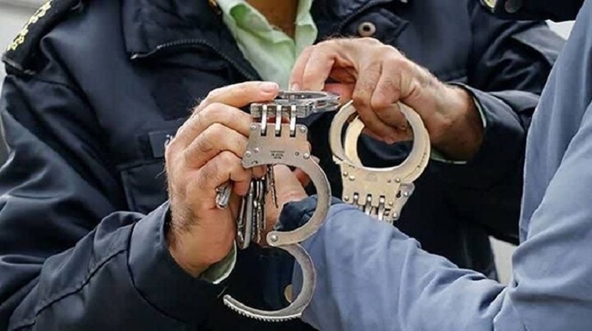 مامور قلابی دستگیر شد + عکس