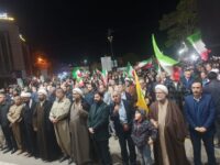 استمرار تجمع شبانه سنندجی‌ها با فریادهای مرگ بر آمریکا در حمایت از وطن