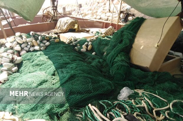 خسروآبادی: تورهای صید غیرمجاز از سد زمکان دالاهو جمع‌آوری شد