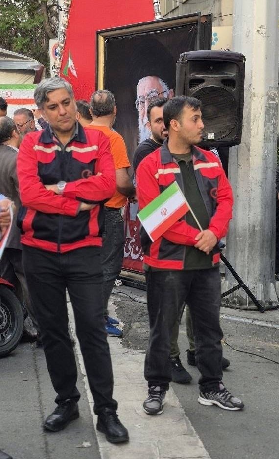 در سوگ «پدر»؛ میثاق کارگران با رهبر شهید در خیابان کشوردوست