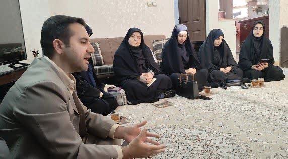 «راحیل» و «رخشان» و یک آغوشِ ناتمام؛ بغض این دخترها «ته» ندارد!