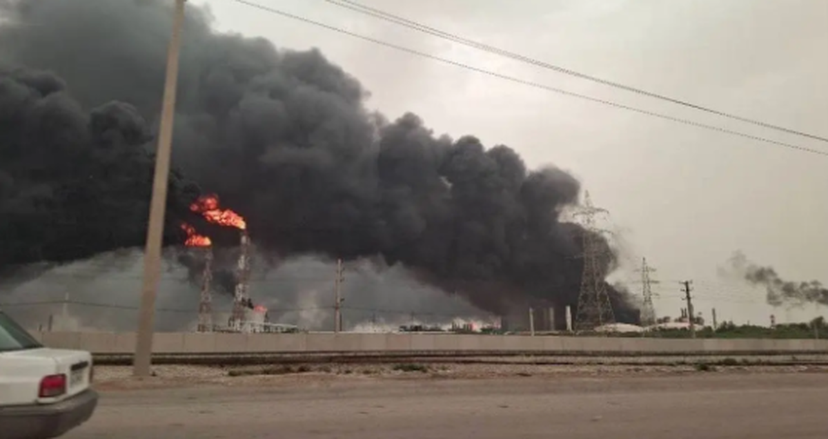 ماجرای نشت گازهای سمی از پتروشیمی‌های ماهشهر چیست؟