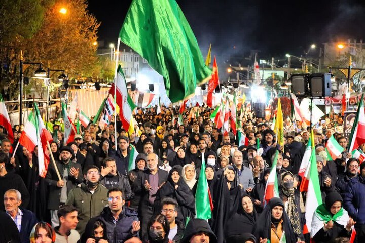 پنجاه و هشتمین شب حماسه مردم خمین در بیعت با رهبر معظم انقلاب