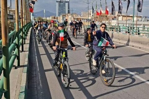 کاروان دوچرخه‌سواری «در رکاب ایران» دانش آموزان قزوینی
