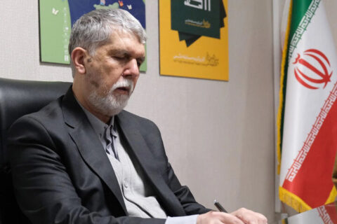 کانون‌های مساجد فضای امن گفتگو درباره جوانی جمعیت هستند