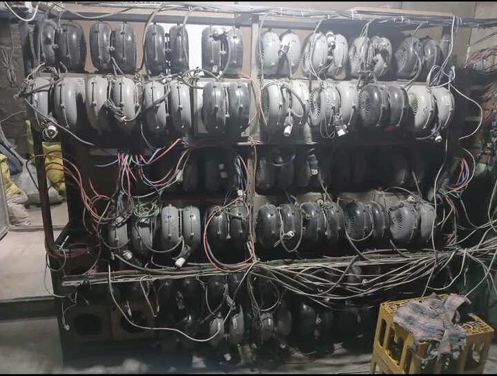 کشف ۱۴ ماینر غیر مجاز در کهگیلویه