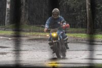 ۲۵۰۰ کلاه ایمنی به موتورسواران در خوزستان اهدا شد