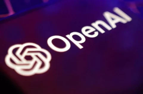 بلومبرگ: OpenAI احتمالاً به‌خاطر ادغام ناموفق ChatGPT و Apple Intelligence از اپل شکایت می‌کند