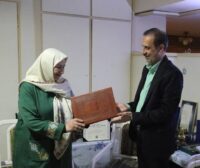 پیشکسوتانی چون عذرا وکیلی هویت و اعتبار رادیو را شکل داده‌اند