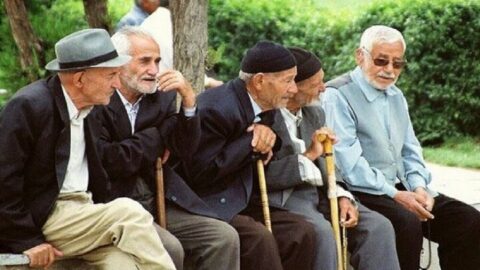 آتیه‌سازان حافظ به مجوز بیمه مرکزی نیاز ندارد+ نامه