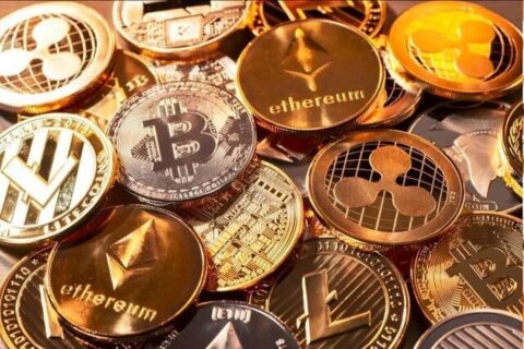 توقف بیتکوین در مرز ۶۴ هزار دلار / چرا سرمایهگذاران از بازار کریپتو فرار میکنند؟ توقف بیتکوین در مرز ۶۴ هزار دلار / چرا سرمایهگذاران از بازار کریپتو فرار میکنند؟