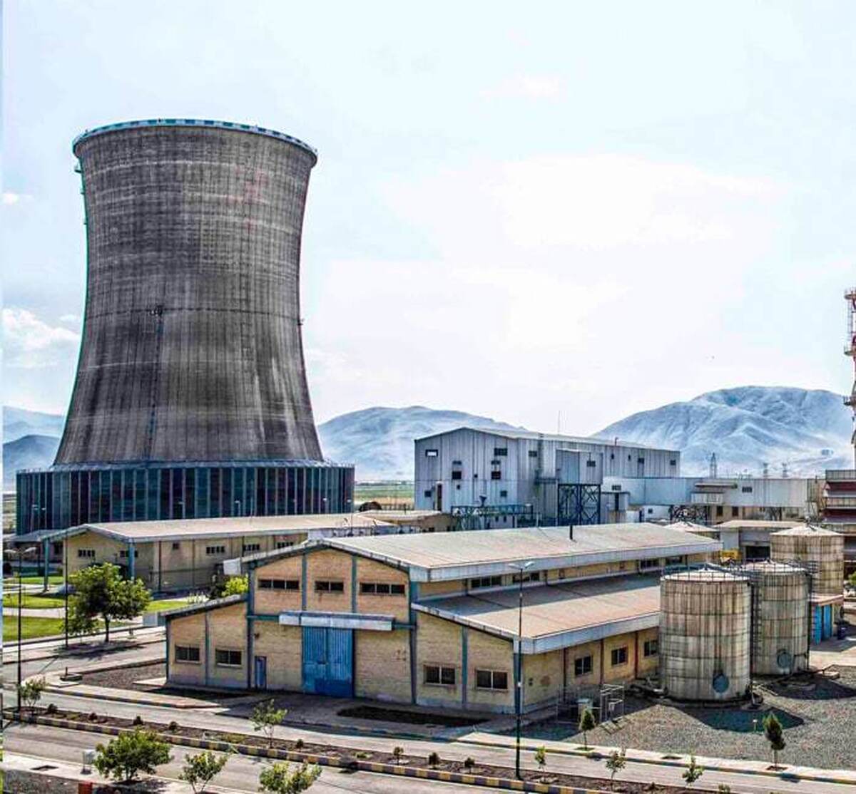 معاون سرمایهگذاری شرکت سرمایهگذاری نیرو: اتکای ۸۰ درصدی به نیروگاههای حرارتی، آینده صنعت برق را با چالش مواجه میکند معاون سرمایهگذاری شرکت سرمایهگذاری نیرو: اتکای ۸۰ درصدی به نیروگاههای حرارتی، آینده صنعت برق را با چالش مواجه میکند