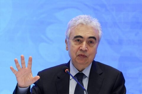 آژانس بینالمللی انرژی: خطر قطعی جریان نفت از خاورمیانه / بازار جهانی در آستانه شوک قیمتی آژانس بینالمللی انرژی: خطر قطعی جریان نفت از خاورمیانه / بازار جهانی در آستانه شوک قیمتی