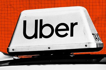 جایگزینی انسان با هوش مصنوعی؛ اوبر ۱۰ درصد از کارکنان بخش پشتیبانی خود را تعدیل کرد