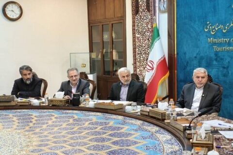 اعتماد ایرانیان خارج از کشور را به سرمایه گردشگری تبدیل کنیم اعتماد ایرانیان خارج از کشور را به سرمایه گردشگری تبدیل کنیم