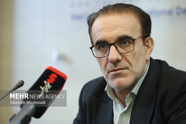 رئیسزاده: ۳۰۰ صفحه متخلف تبلیغات پزشکی تعطیل شد رئیسزاده: ۳۰۰ صفحه متخلف تبلیغات پزشکی تعطیل شد