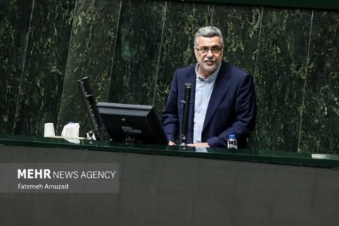 ۱۵۷ سوال از وزیر بهداشت؛ ظفرقندی به مجلس می رود ۱۵۷ سوال از وزیر بهداشت؛ ظفرقندی به مجلس می رود