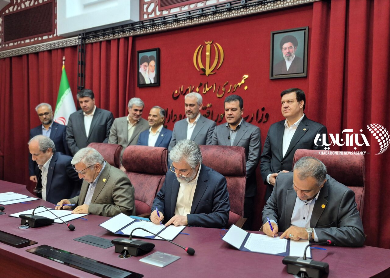 امضای تفاهم‌نامه برای بازسازی دانشگاه‌های آسیب‌دیده/ چهار بانک تامین مالی کردند