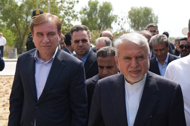 وزیر میراث فرهنگی وارد بوشهر شد